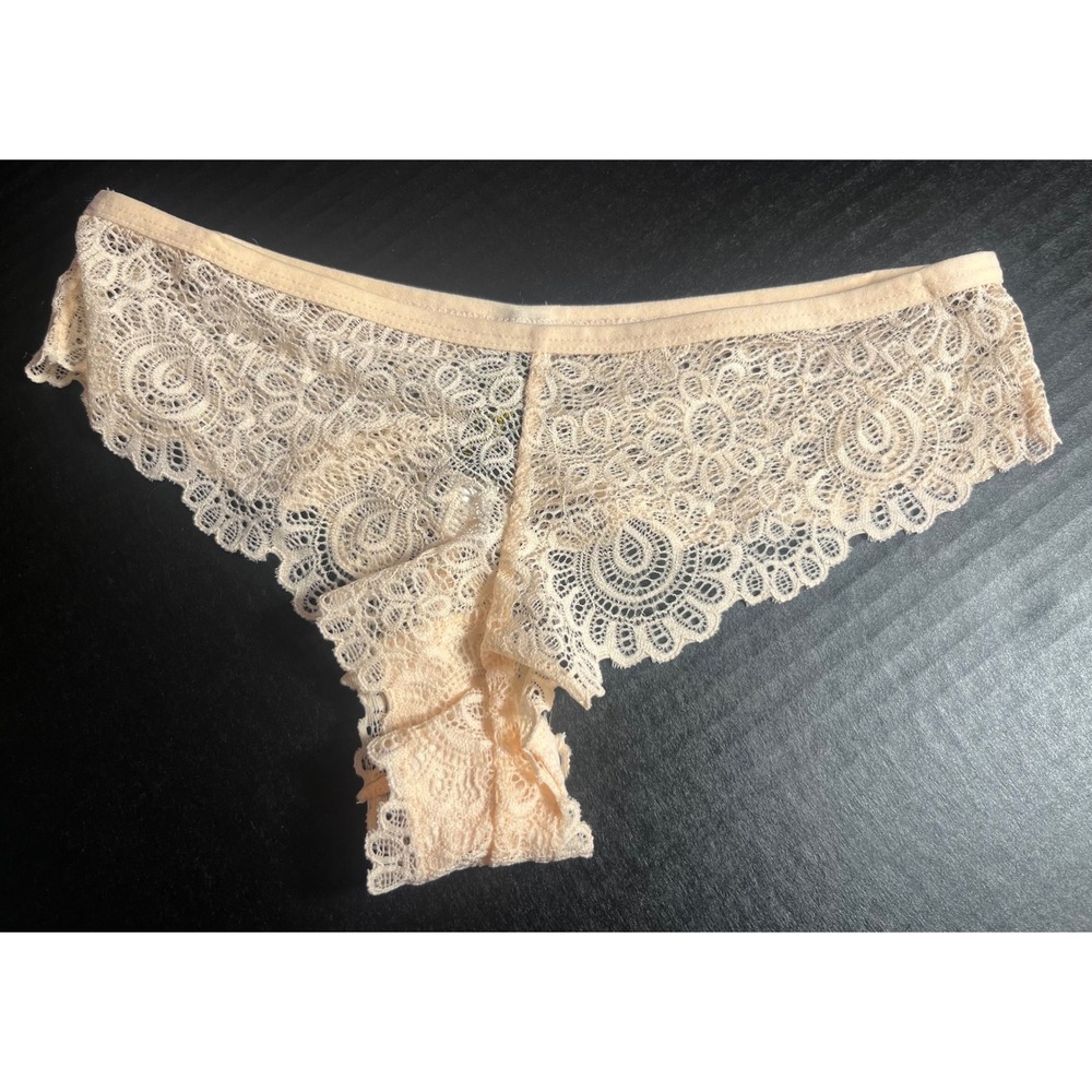 Just Sexy Lingerie Lace Panty Peach Size Small NWOT‎